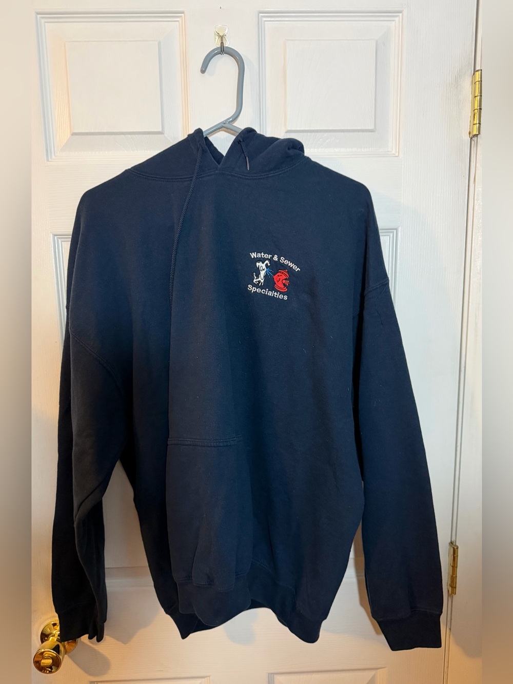 Gildan Navy Blue Hooded Sweatshirt with Small Chest Logo